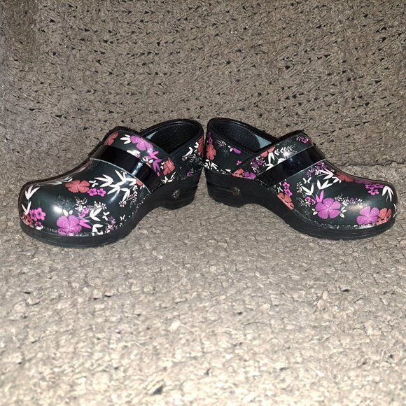 KOI BY SANITA-Black Floral Pattern Clogs-Nurse/Work-Patent Leather-Sz 35/5-NM - Picture 4 of 8